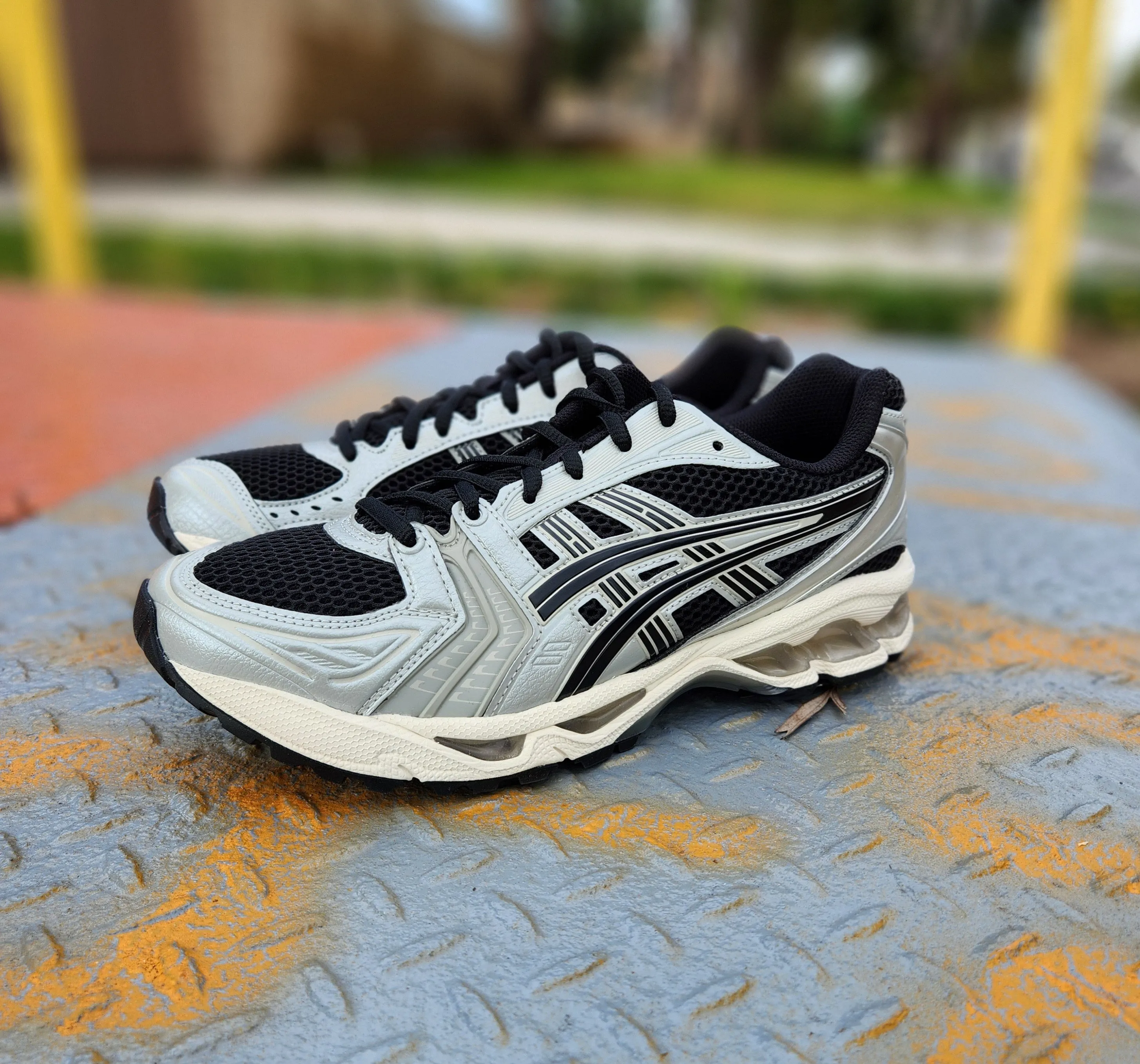 ASICS GEL-KAYANO 14 BLACK SEAL GREY