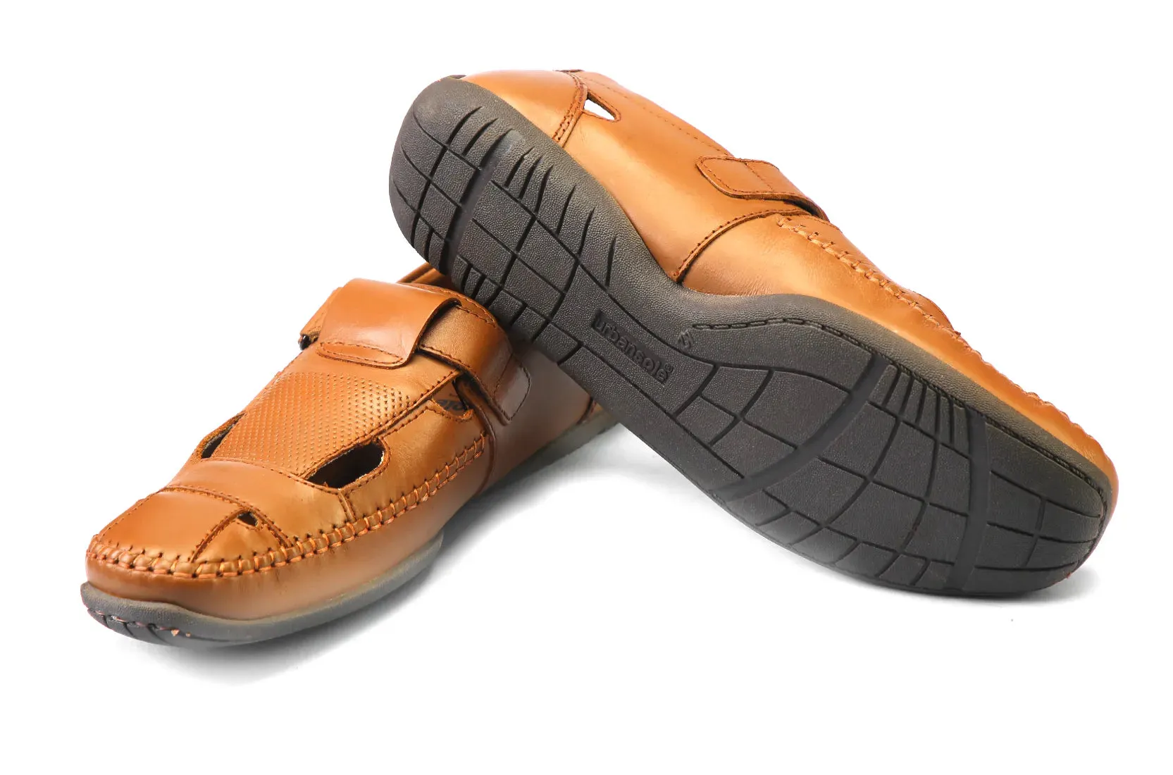 Certainly! To optimize the title of the e-commerce product Sandal RF-2152 in English with modifiers, you could use:

RF-2152 Comfortable Lightweight Sandals for Men/Women - Casual Summer Footwear

This title includes modifiers such as comfortable, lightweight, casual, and summer footwear to give potential customers more information about the product. You can adjust the gender specification based on your target audience.