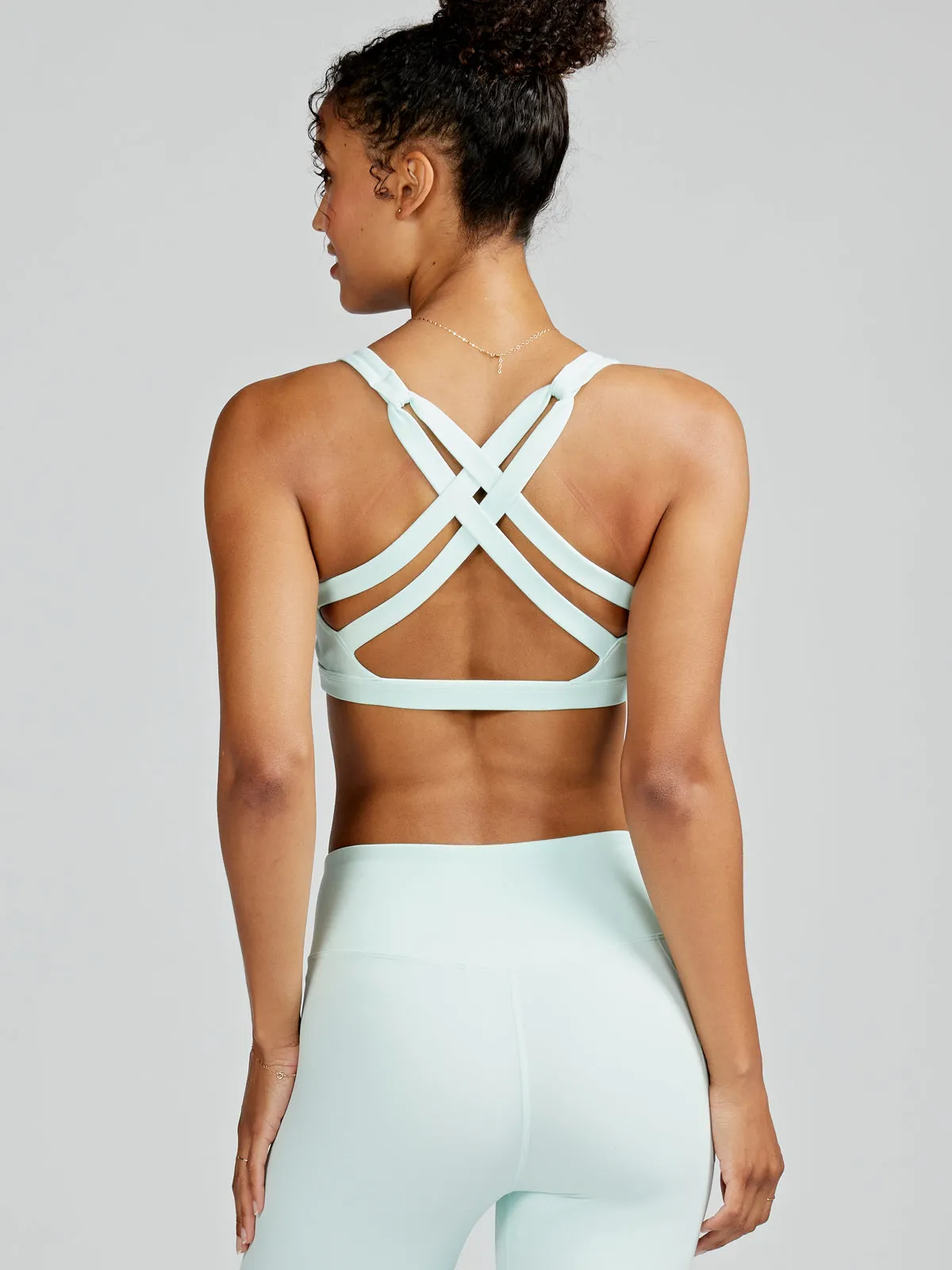 Sculptive Flow Sports Bra