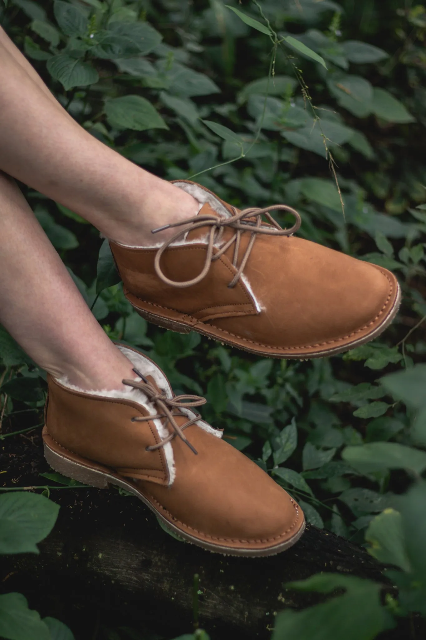 Unisex Genuine Leather Wool Vellies (Tan)