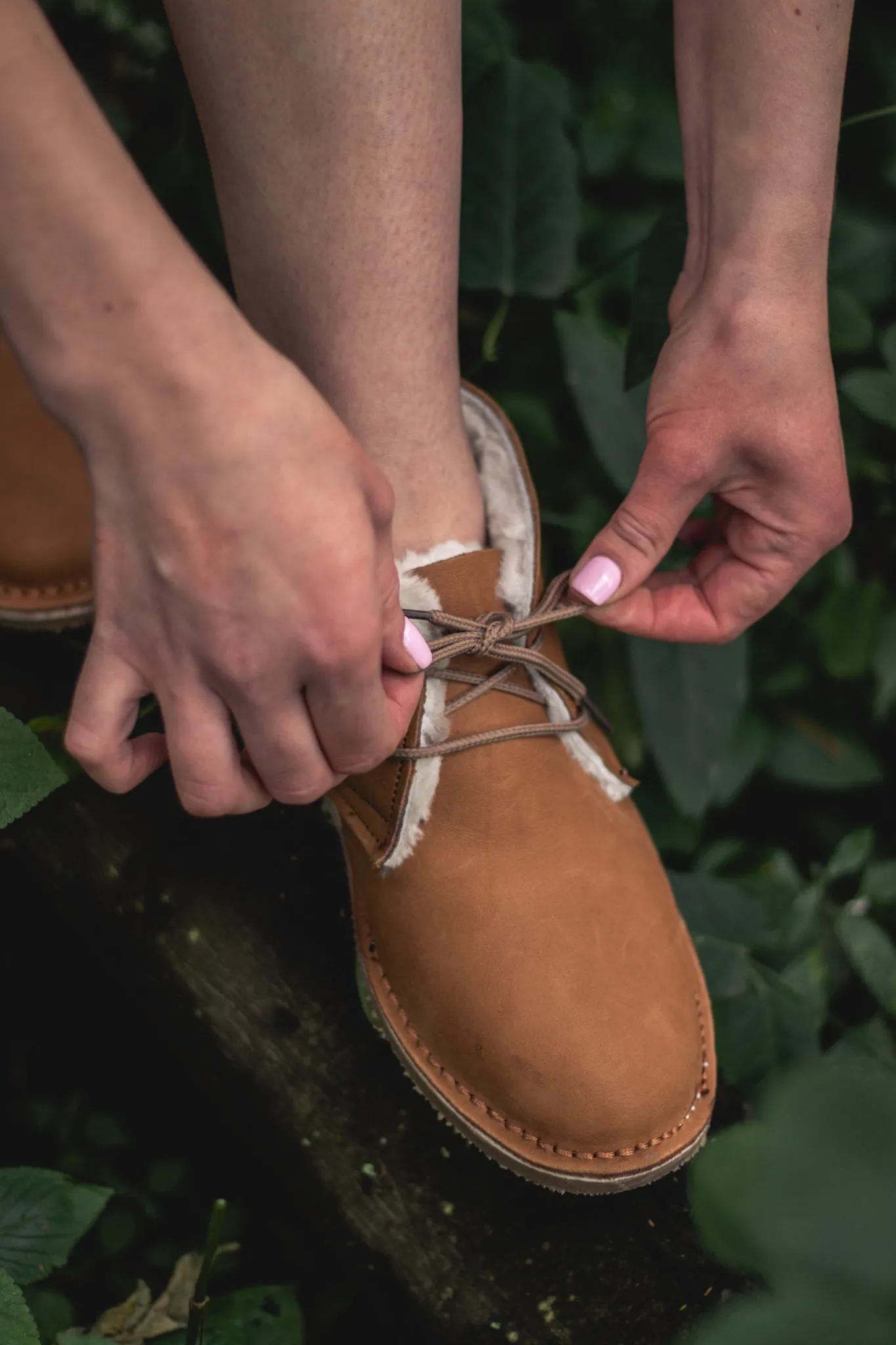 Unisex Genuine Leather Wool Vellies (Tan)